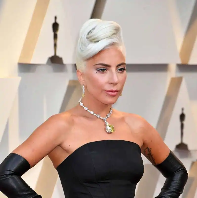 Lady Gaga con il diamante