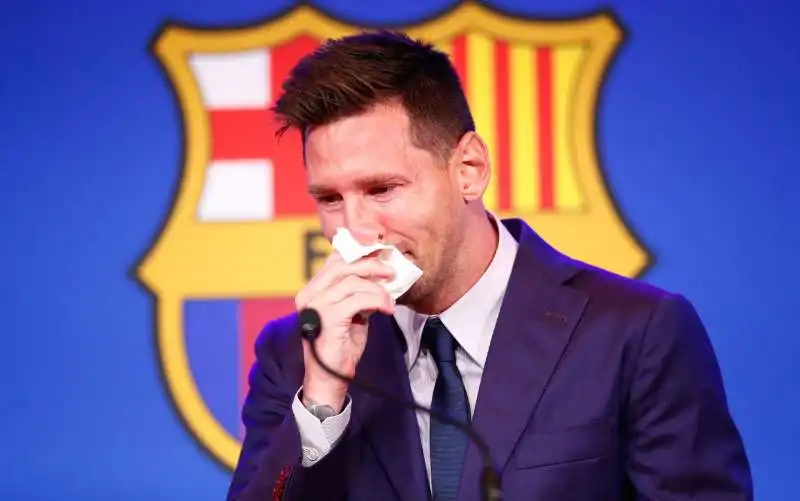 leo messi lascia il barcellona 6