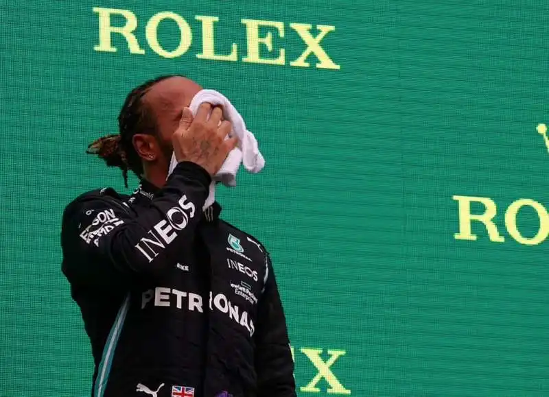 lewis hamilton podio ungheria