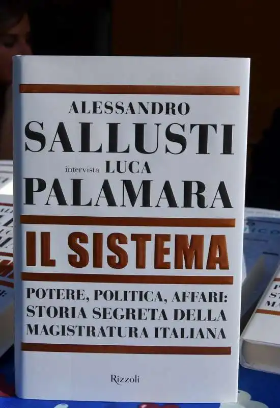 libro di sallusti e palamara