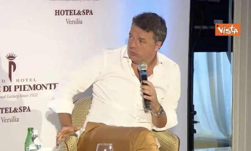 matteo renzi presenta il suo libro a viareggio  5