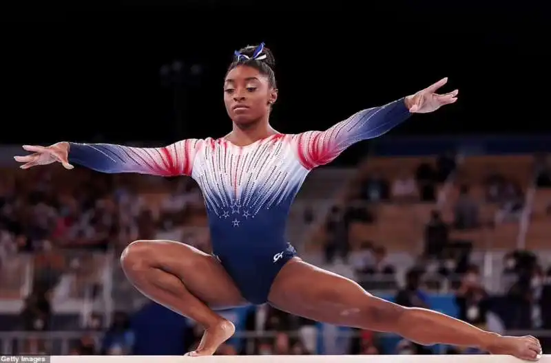 simone biles 3