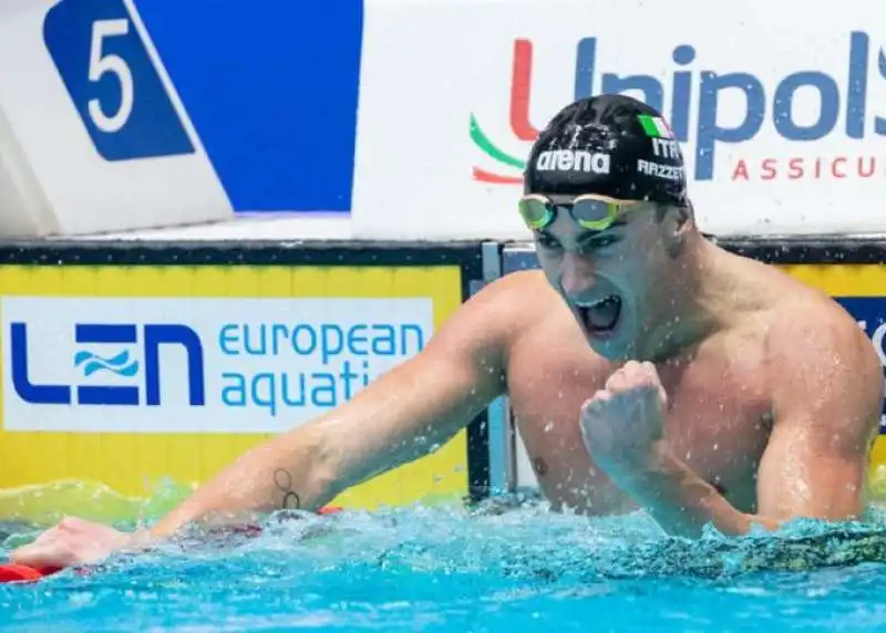 alberto razzetti oro nei 400 misti agli europei di nuoto 1