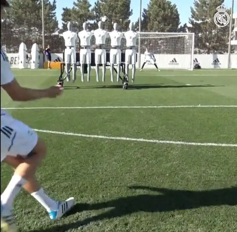 ALLENAMENTO HI TECH DEL REAL MADRID 