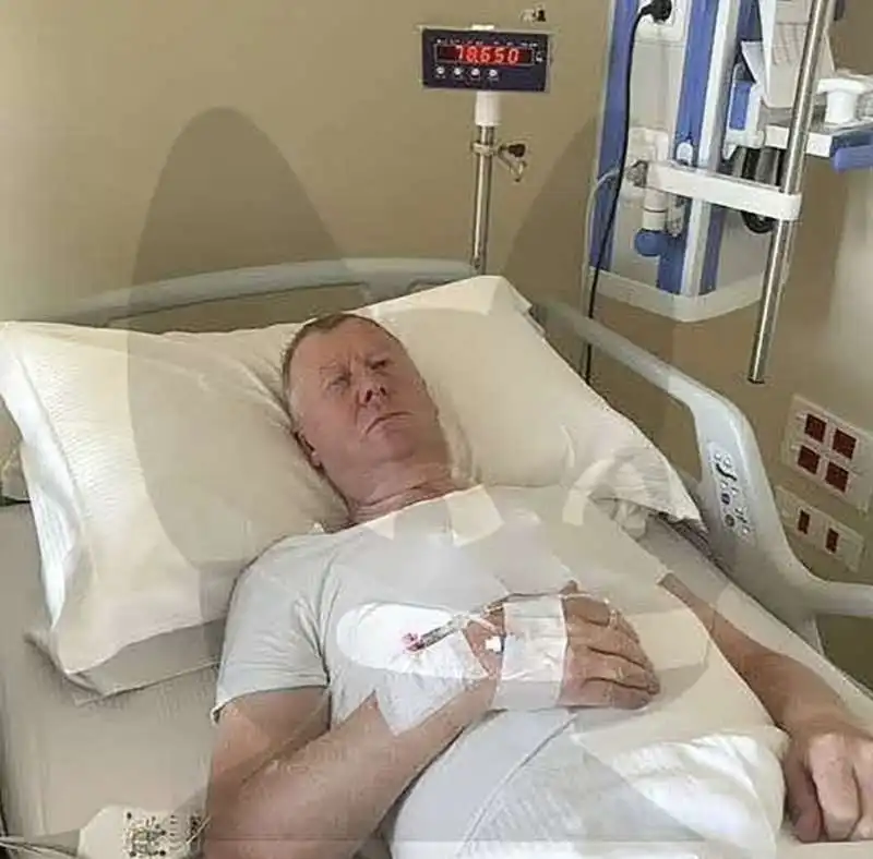 ANATOLY CHUBAIS IN OSPEDALE