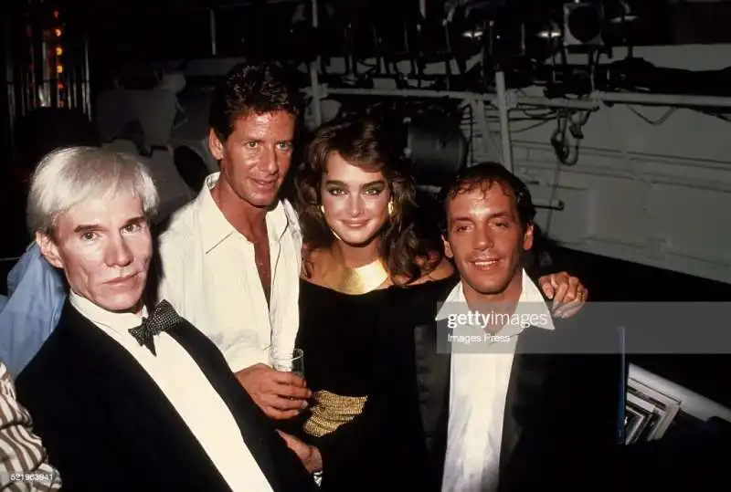 andy warhol calvin klein brooke shields e steve rubell