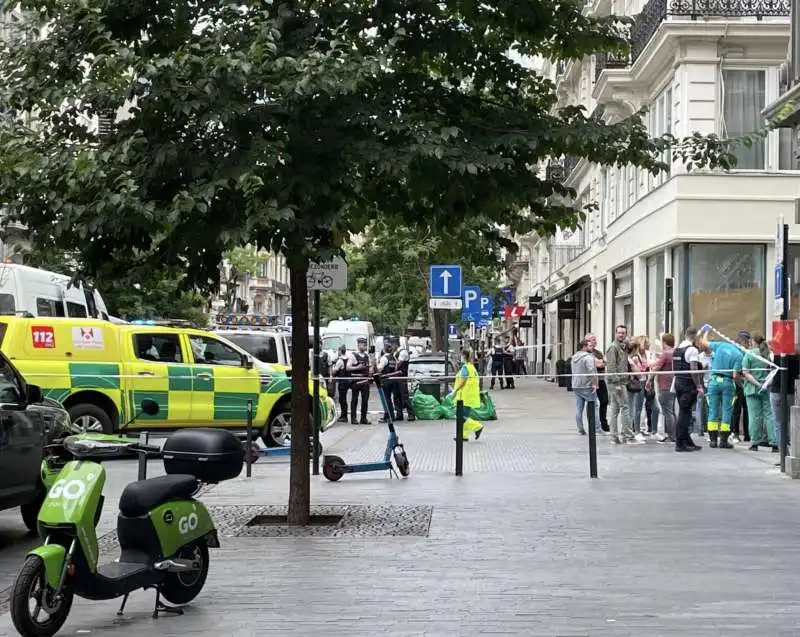 boulevard saint michel dopo l incidente7