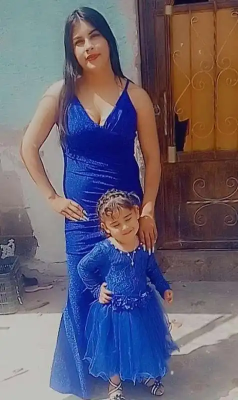 camila roxana martinez con sua mamma mary jane mendoza