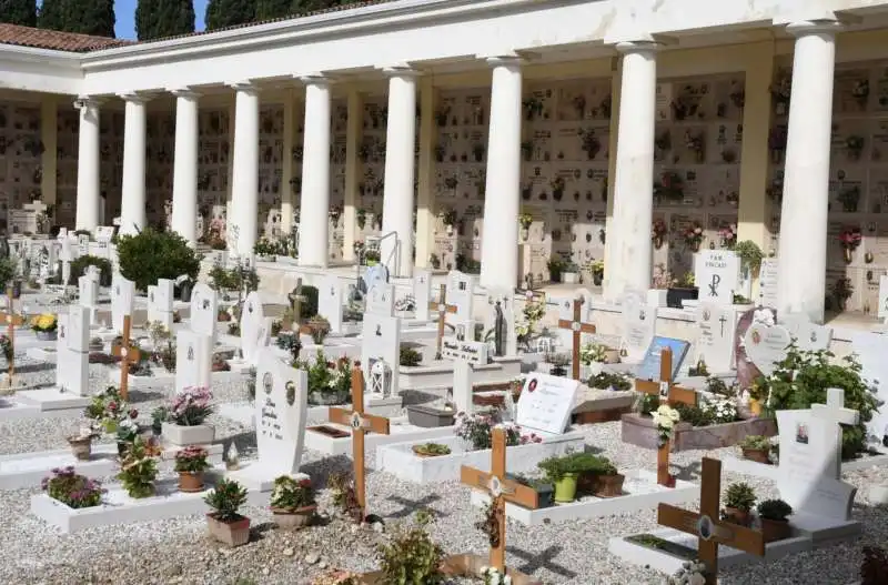 cimitero bardolino1