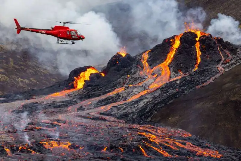 eruzione vulcano Fagradalsfjall islanda