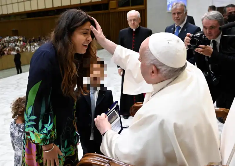 FRANCESCA CHAOUQUI E PAPA FRANCESCO