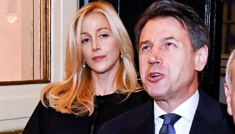 giuseppe conte olivia paladino 3