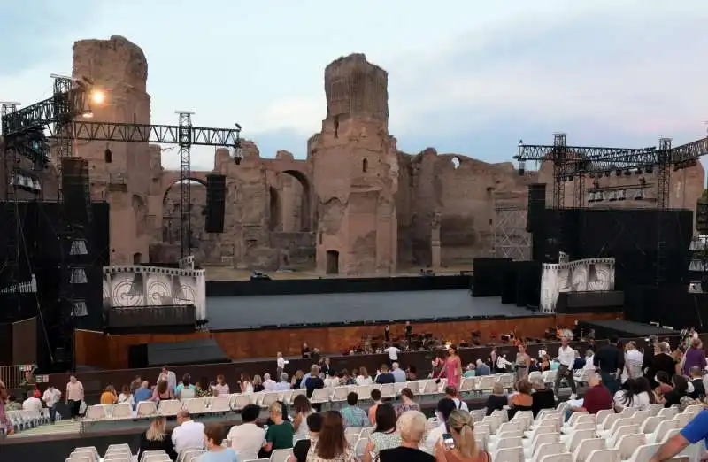 il teatro dell opera alle terme di caracalla