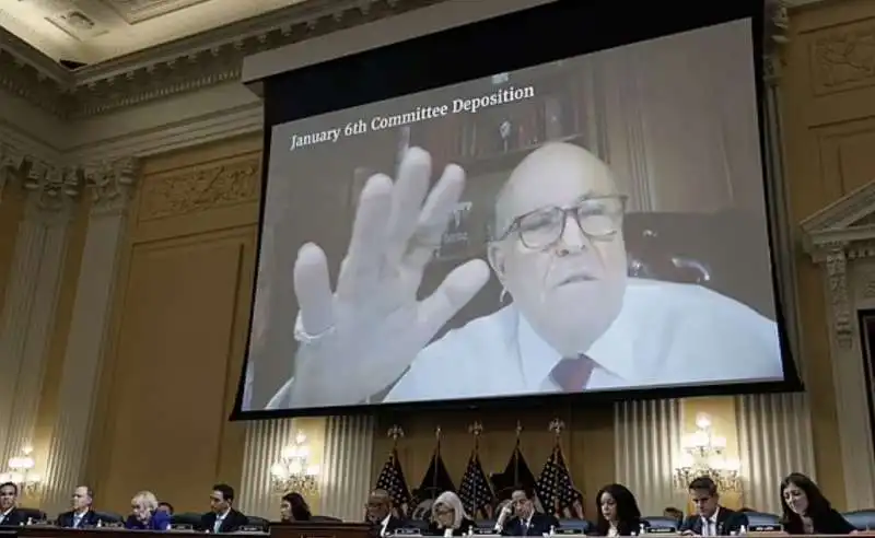 il video di rudy giuliani   commissione sull assalto a capitol hill 