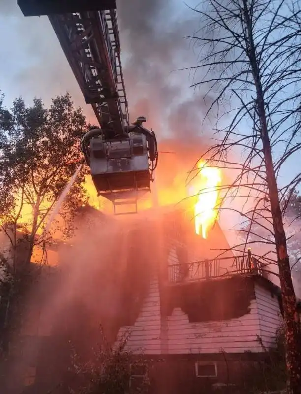 incendio al grossinger's catskill resort hotel  4