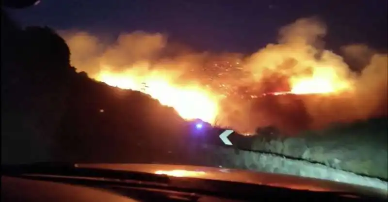 incendio pantelleria 4