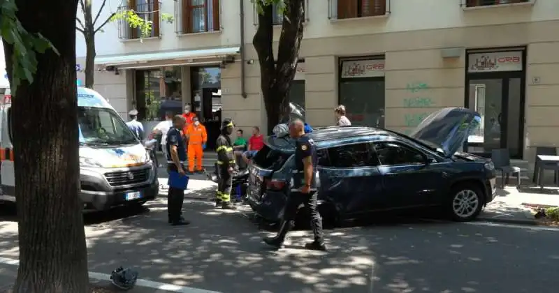 incidente auto giussano