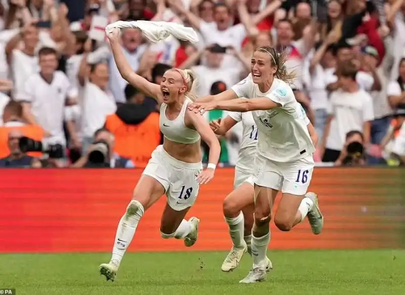 l inghilterra vince gli europei di calcio femminile 17