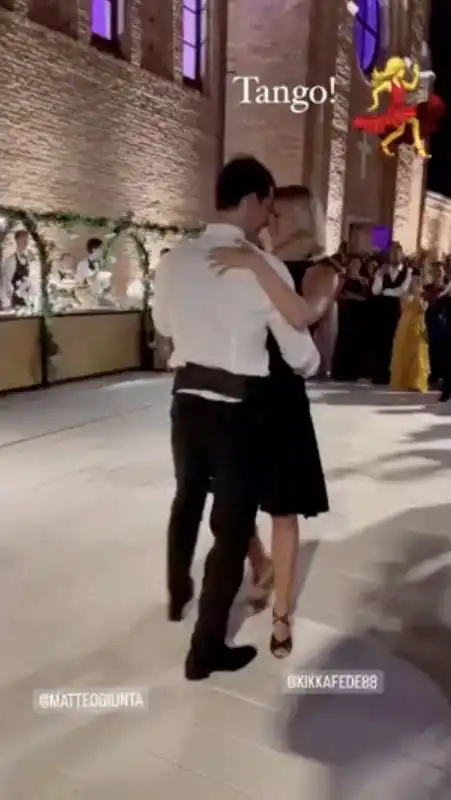 matteo giunta e federica pellegrini ballano il tango al loro matrimonio   2