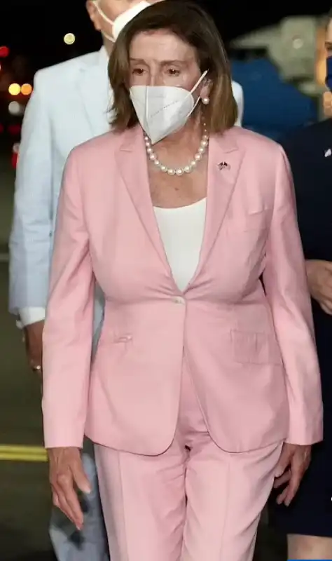 NANCY PELOSI A TAIWAN