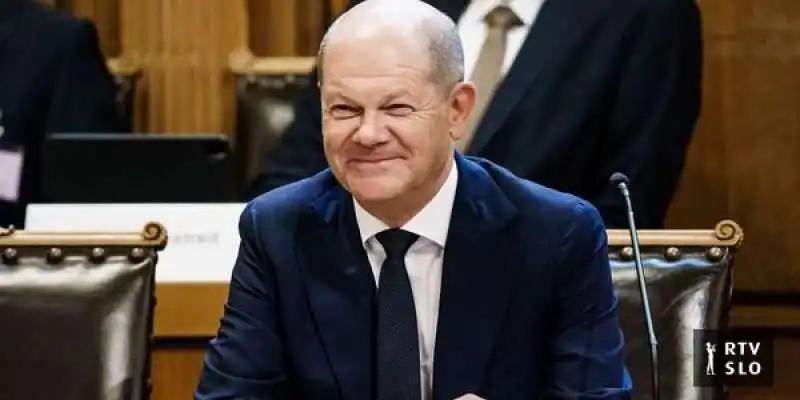 olaf scholz testimonianza su banca warburg 3