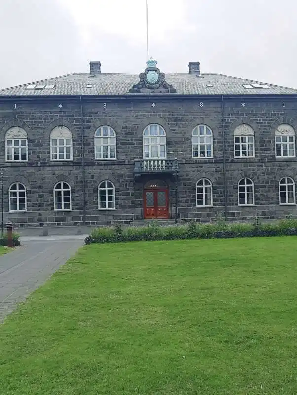 piazza parlamento reykjavik 