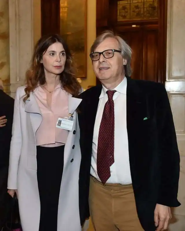 sabrina colle e vittorio sgarbi 9