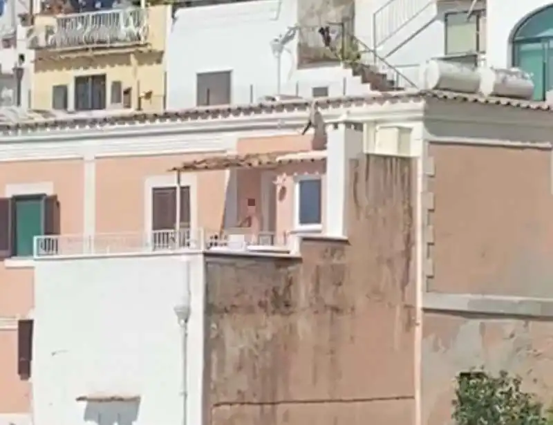 sesso in terrazza a positano   2