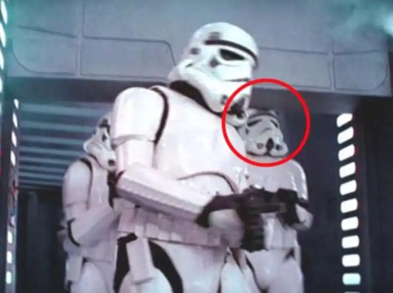 stormtrooper sbatte la testa 