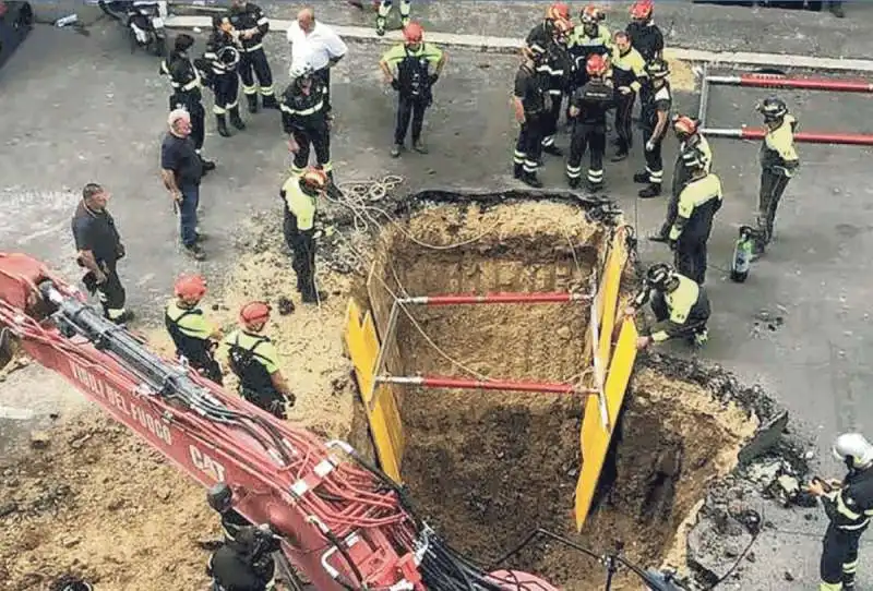 tunnel scavato da una banda di ladri a roma   3