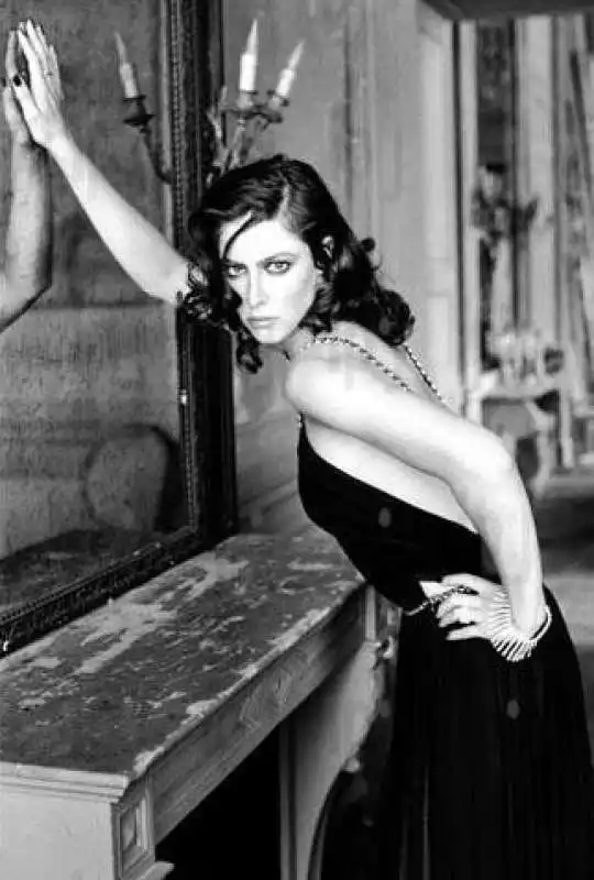 anna mouglalis 3