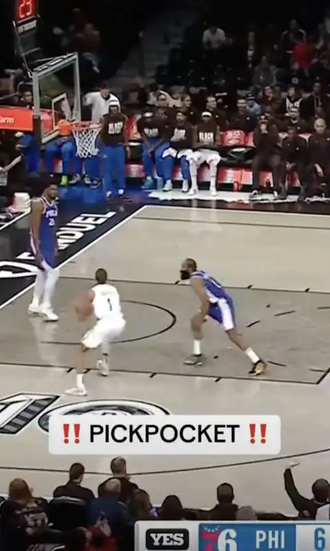 ATTENZIONE PICKPOCKET - VIDEO DEI BROOKLYN NETS 