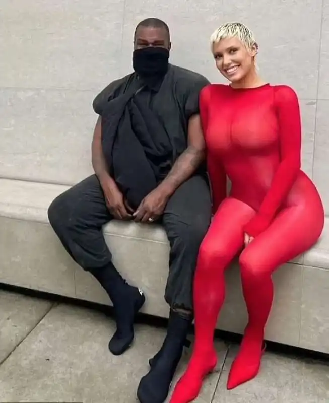 bianca censori kanye west 2