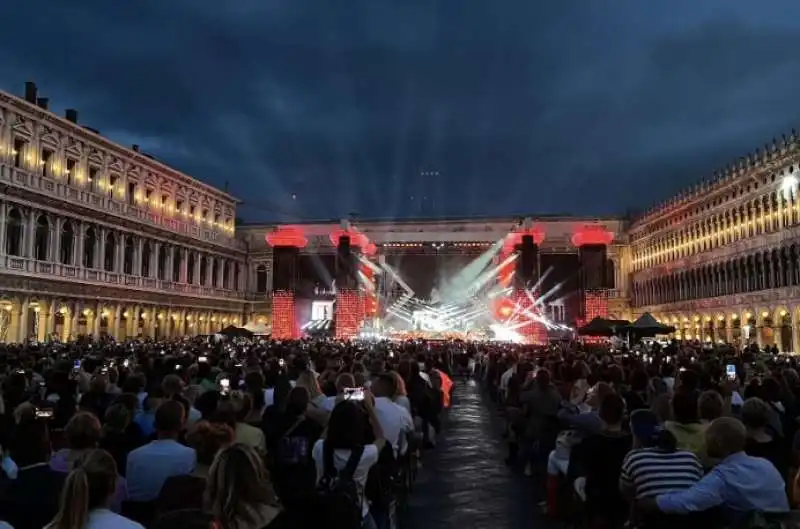 concerto laura pausini a venezia 1