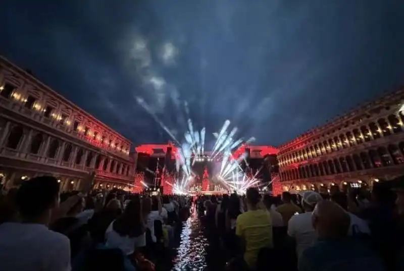 concerto laura pausini a venezia 7