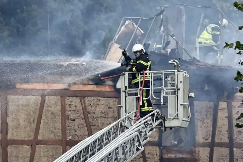 incendio in una struttura in alsazia 11