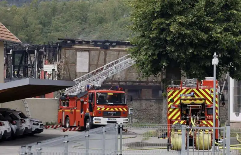 incendio in una struttura in alsazia 2