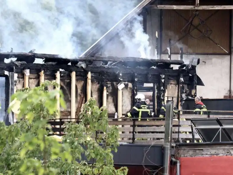 incendio in una struttura in alsazia 8