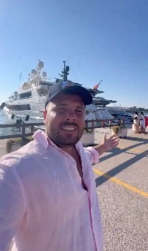 influencer denuncia scontrino a porto cervo 1