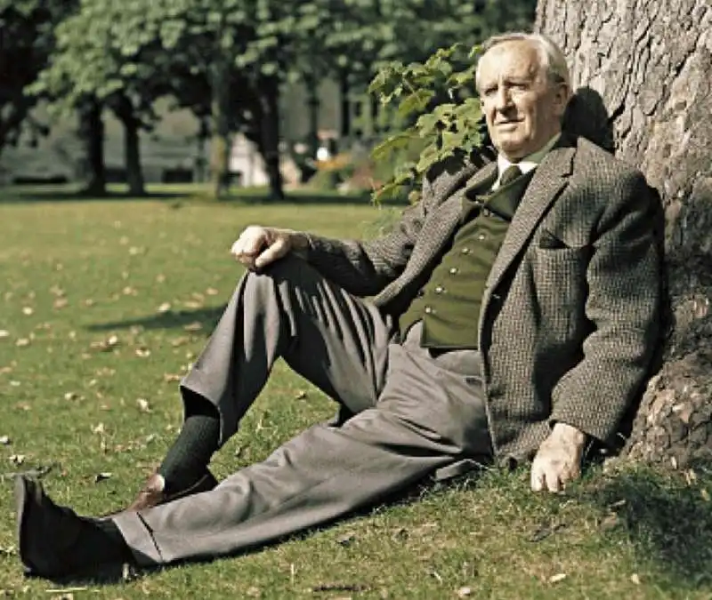 JOHN RONALD REUEN TOLKIEN 