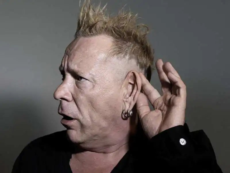 JOHNNY ROTTEN