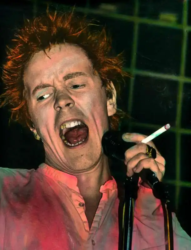 johnny rotten  2