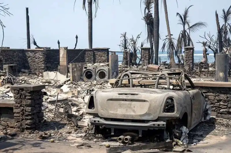 la distruzione dopo gli incendi a lahaina nell isola di maui   hawaii   12