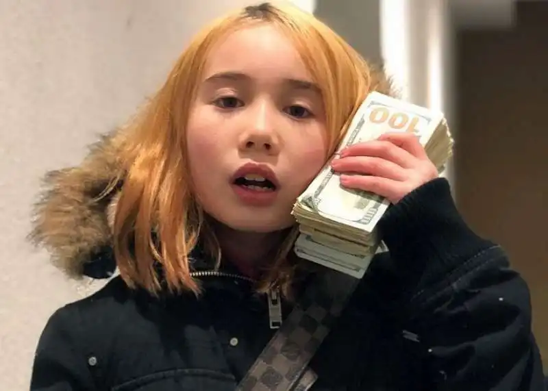 lil tay  11