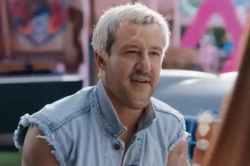 matteo salvini in versione barbie 1