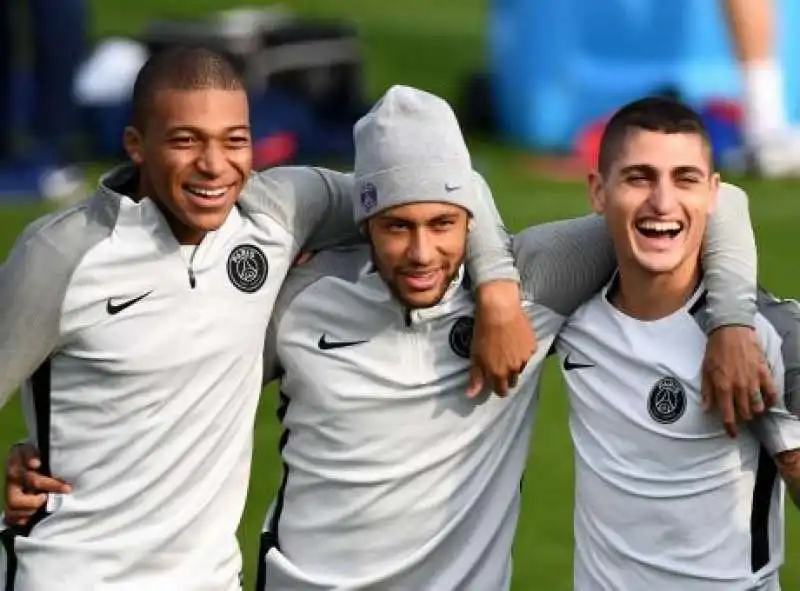 NEYMAR KYLIAN MBAPPE MARCO VERRATTI 