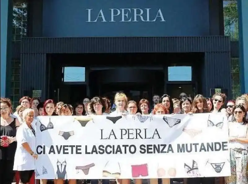 protesta dei dipendenti di la perla