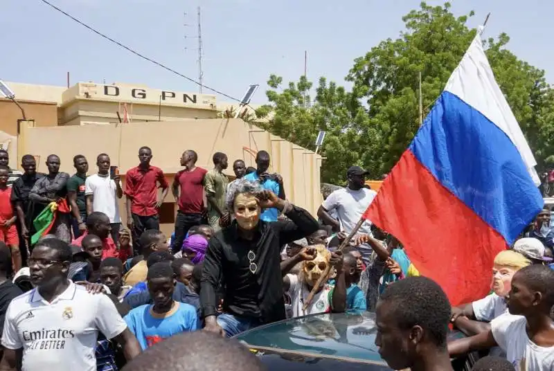 proteste anti francesi in niger.  