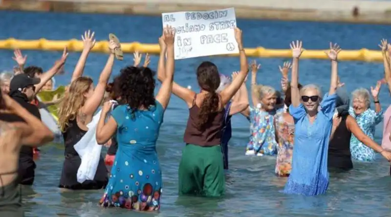 proteste pro burkini al lido pedocin di trieste 4