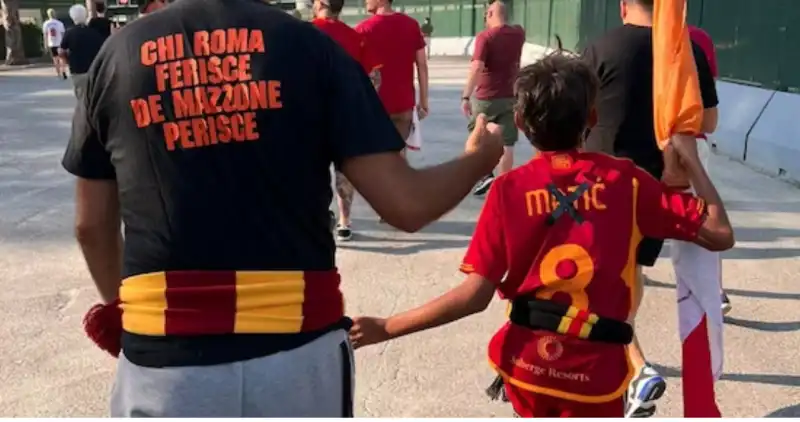 tifosi giallorossi prima di roma salernitana